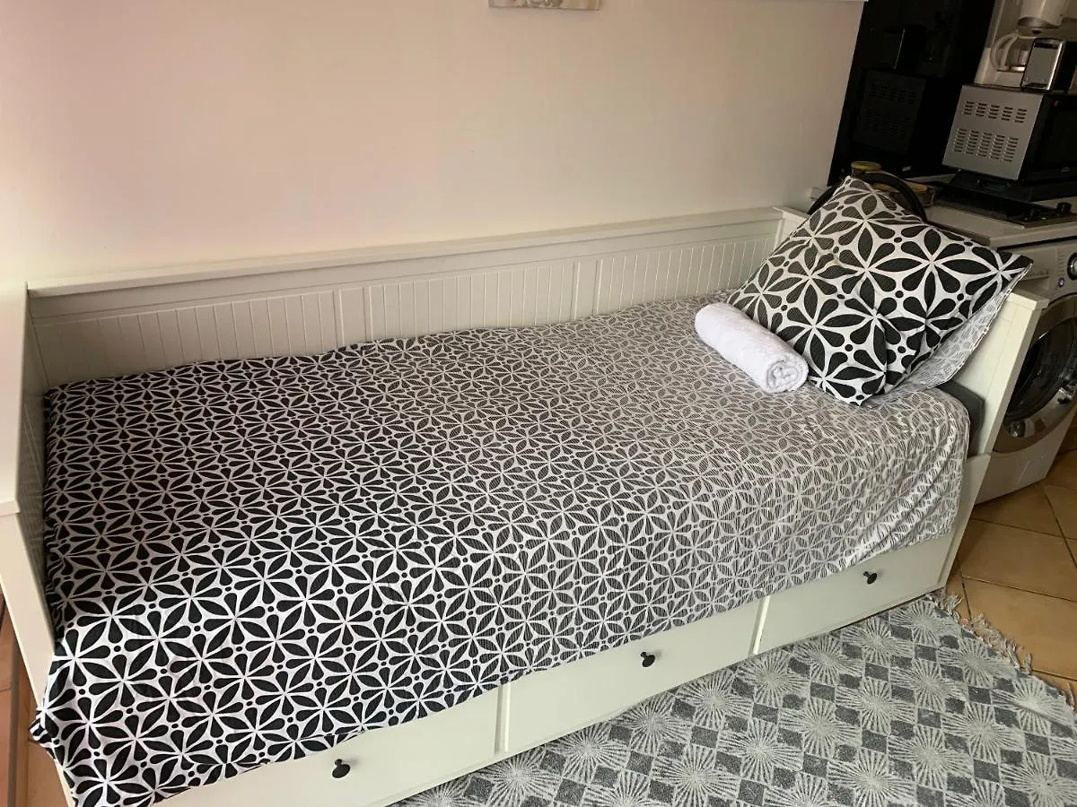 Joli Studio Tout Confort Avec Toutes Commodites Apartment Vaulx-en-Velin 0*,  France